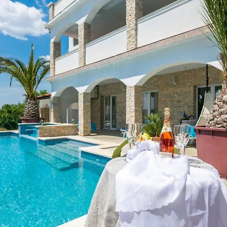 Amalfi In Medulin,istrien Villa *