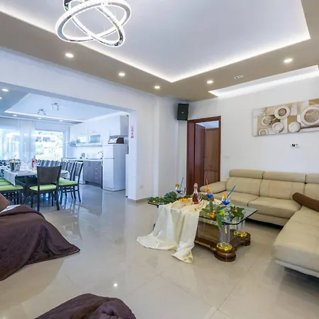 Amalfi In Medulin,istrien Villa Medolino